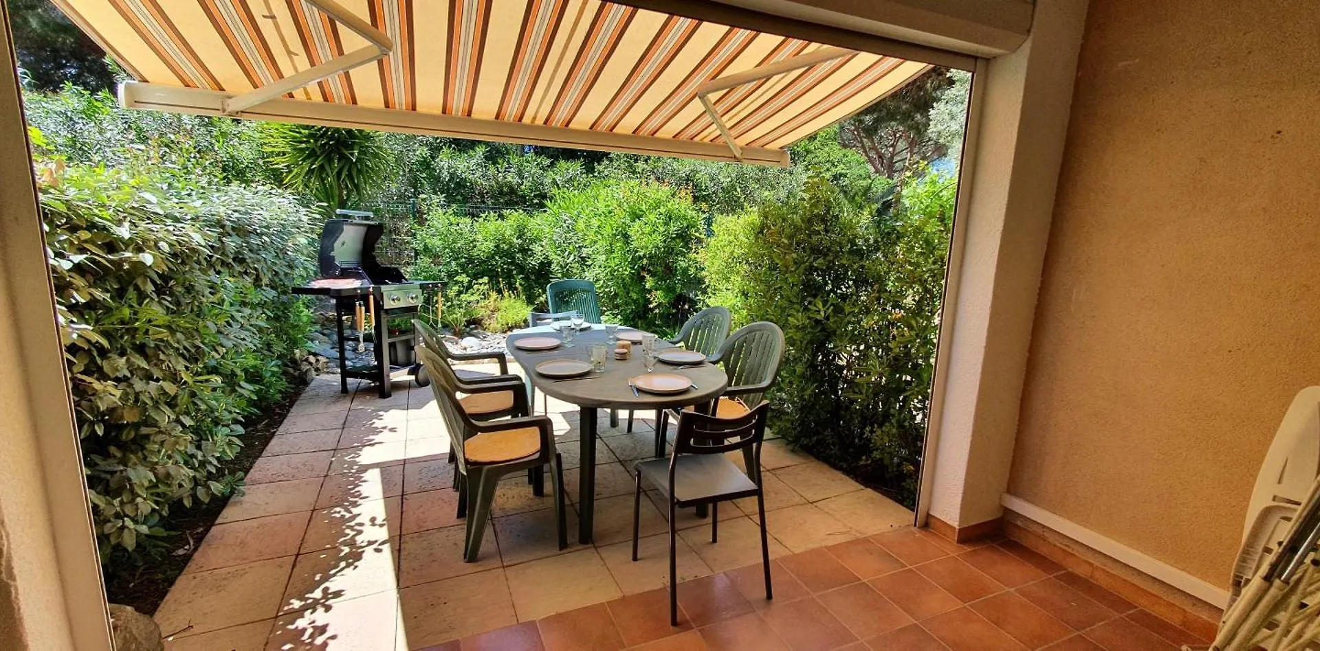 Mazet 63M² - Tahiti Parc - Le Lavandou France